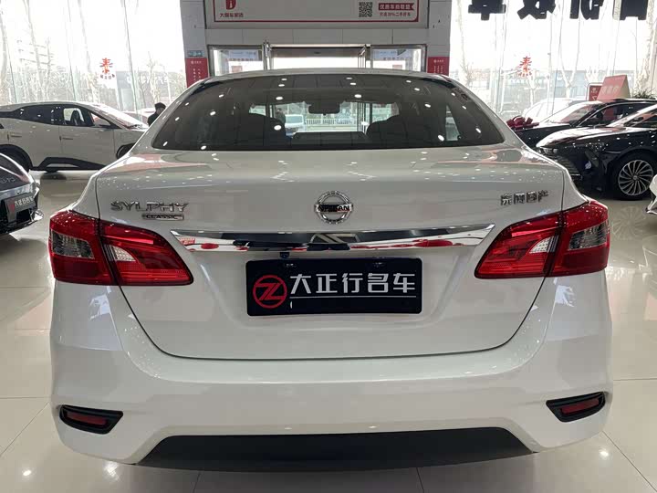 Фото 4 - Nissan Sylphy