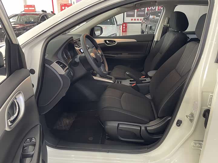 Фото 7 - Nissan Sylphy