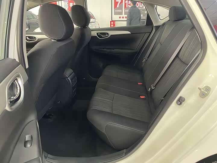 Фото 8 - Nissan Sylphy