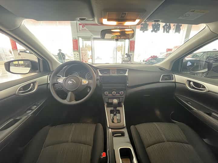 Фото 9 - Nissan Sylphy