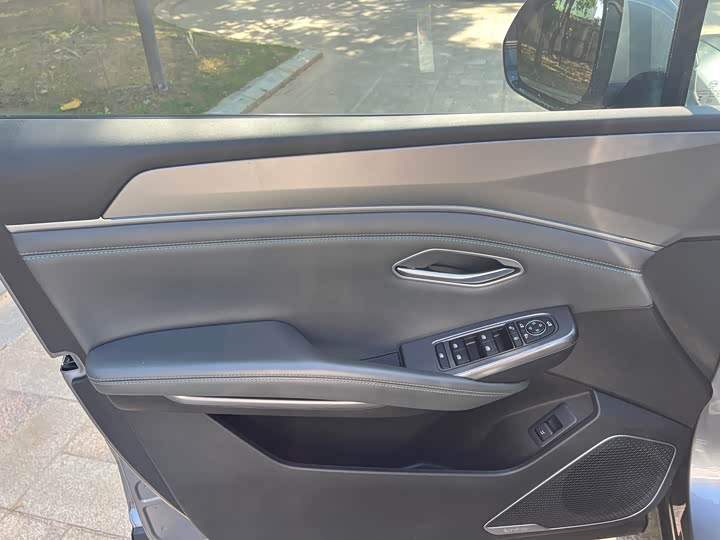 BYD Song L DM-i Hybrid 2025 2025款 智驾版 160km 卓越型