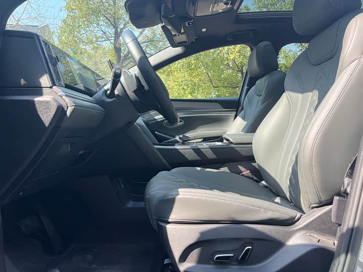 BYD Song L DM-i Hybrid 2025 2025款 智驾版 160km 卓越型