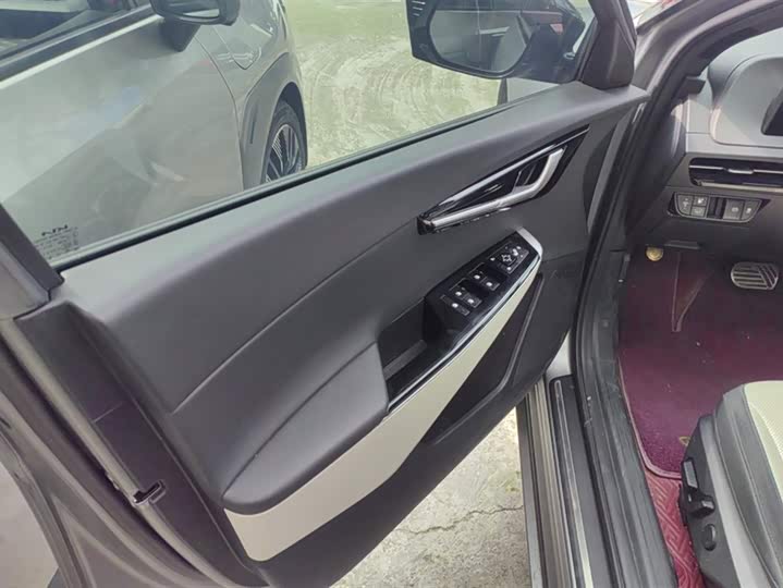 Фото 7 - Kia EV6