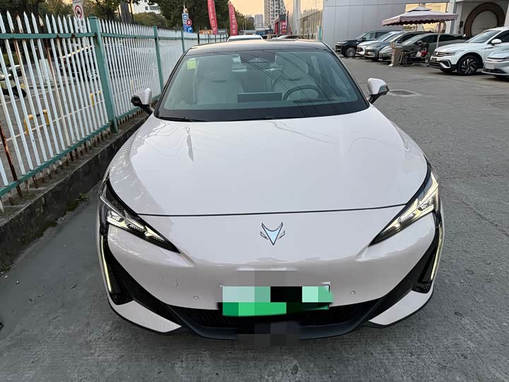 Фото 2 - BAIC Arcfox Alpha S5