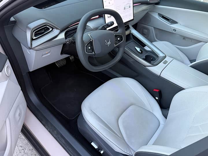 Фото 4 - BAIC Arcfox Alpha S5