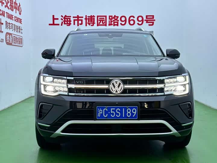 Photo 2 - Volkswagen Teramont Pro