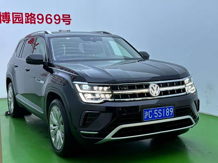 Photo 3 - Volkswagen Teramont Pro