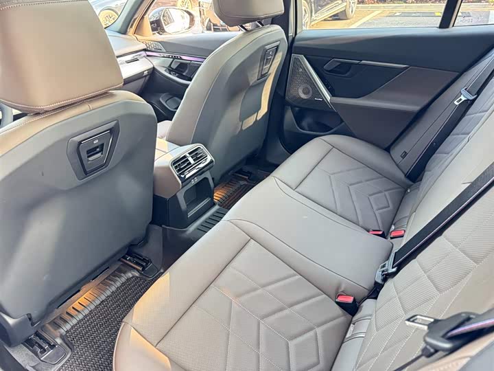 Фото 8 - BMW 5 Series