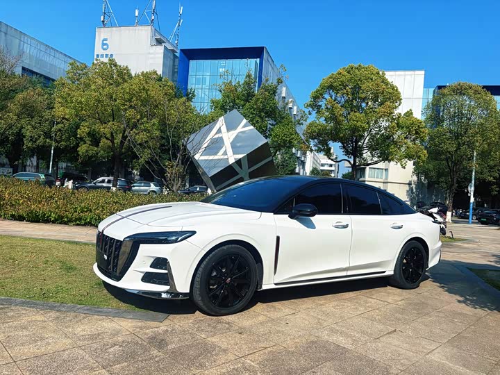 Фото 1 - Hongqi H6