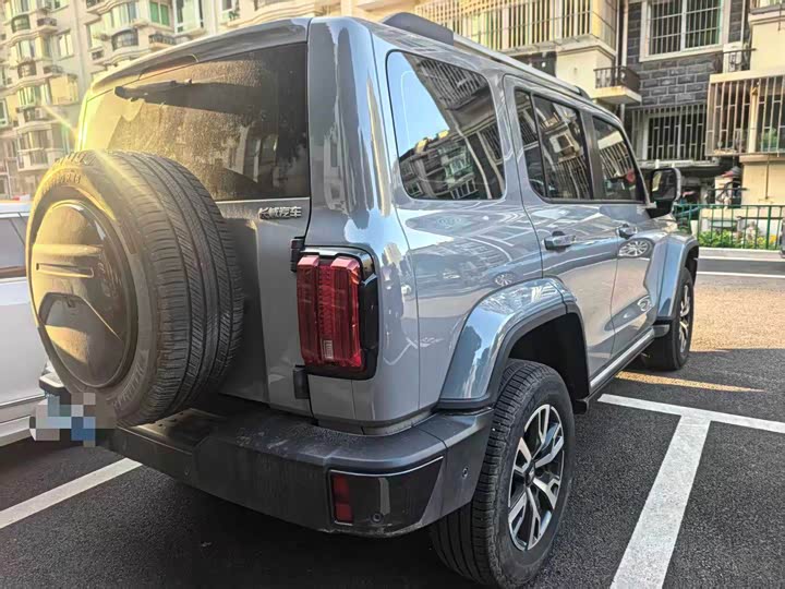 Фото 4 - Tank 300