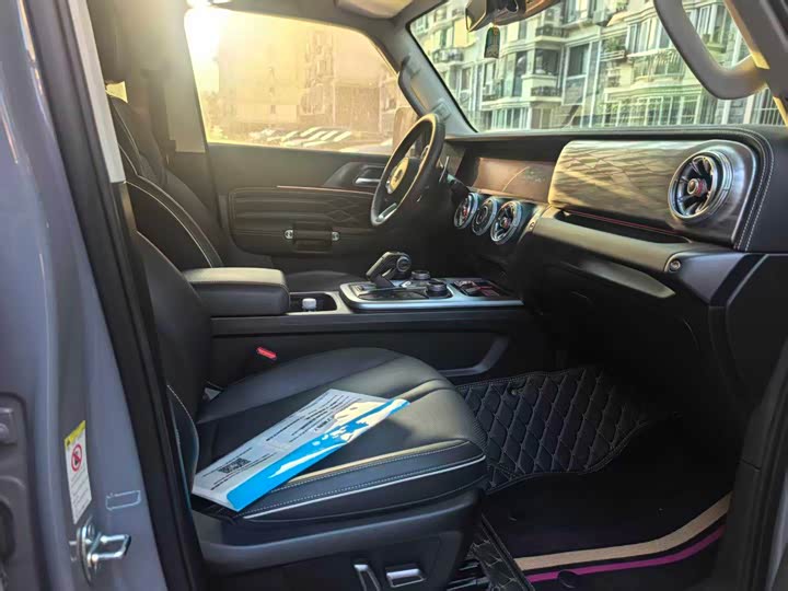 Фото 7 - Tank 300