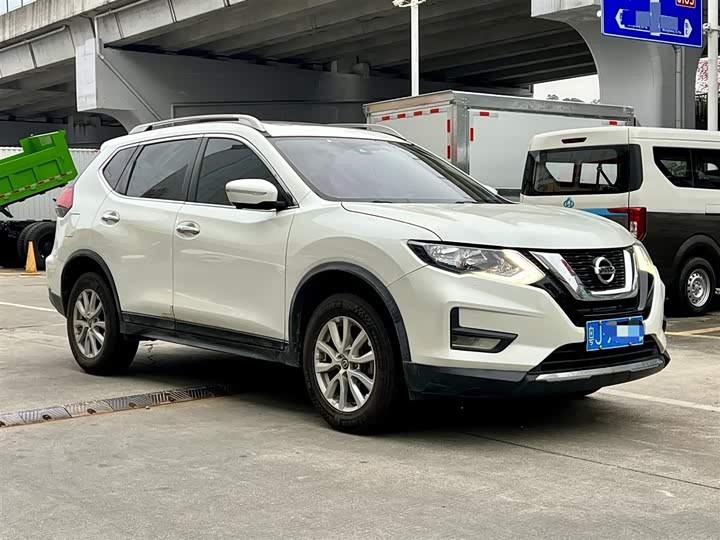 Фото 2 - Nissan X-Trail