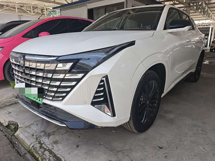 Photo 1 - Changan UNI-Z