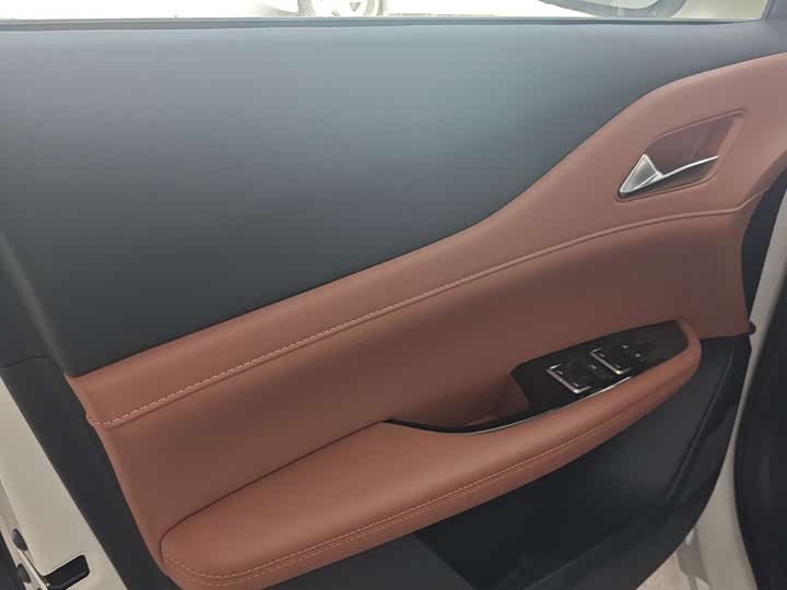 Photo 4 - Changan UNI-Z