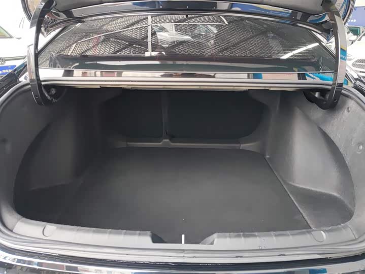 Фото 4 - Geely Preface