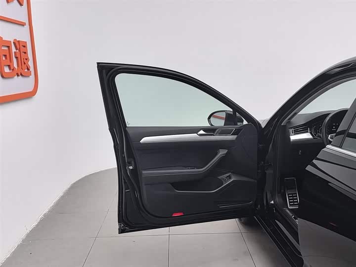 Фото 8 - Volkswagen Magotan GTE Hybrid