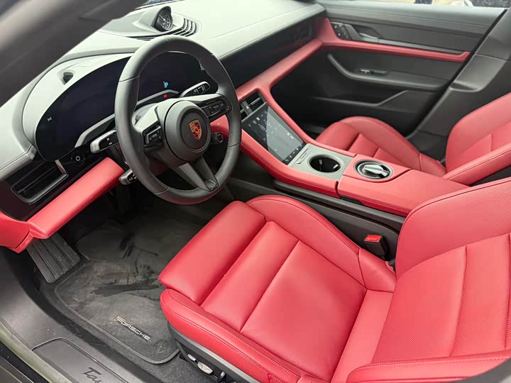 Фото 5 - Porsche Taycan