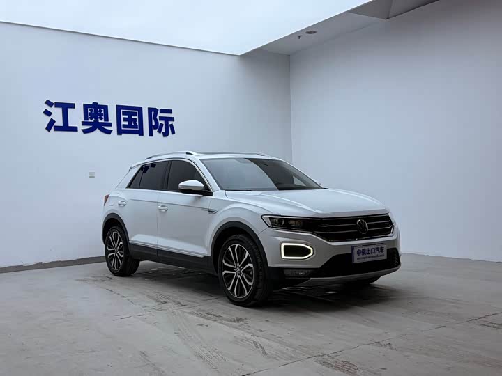 Фото 3 - Volkswagen T-Roc