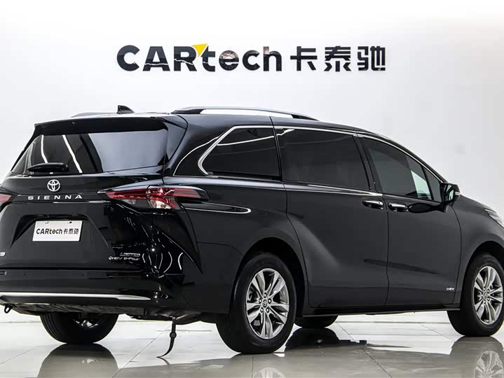Toyota Sienna 2024 2024款 2.5L混动 四驱尊贵版