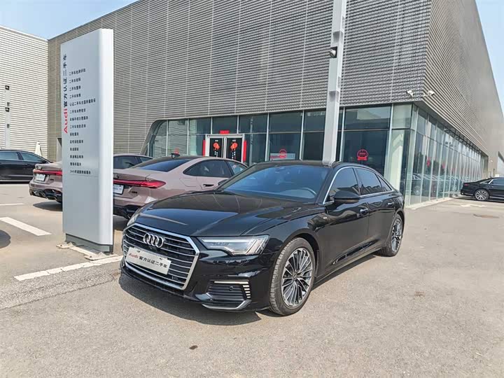 Фото 1 - Audi A6L Hybrid