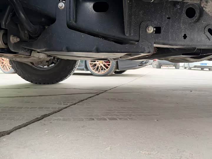 Photo 5 - Ford F-150 Raptor