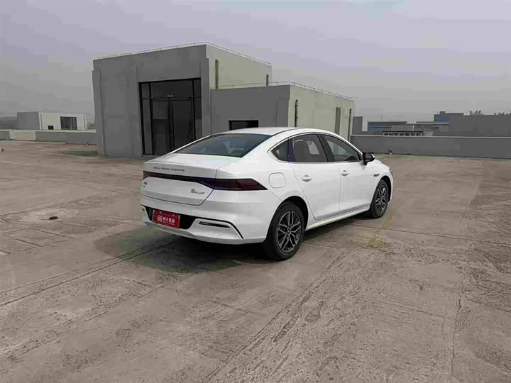 Фото 9 - BYD Qin Plus