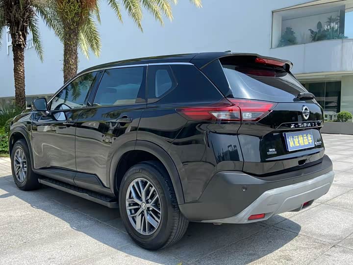 Фото 9 - Nissan X-Trail