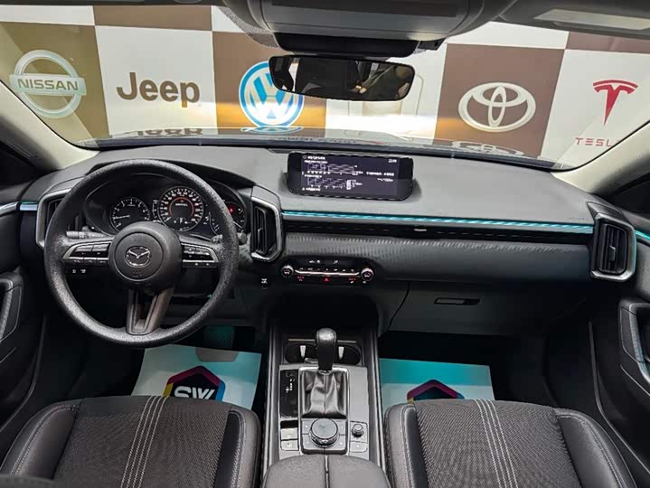 Photo 9 - Mazda CX-50