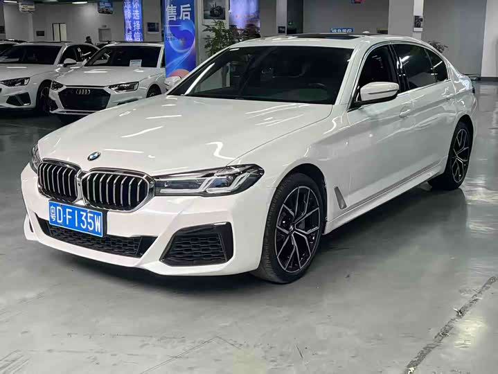 Фото 1 - BMW 5 Series