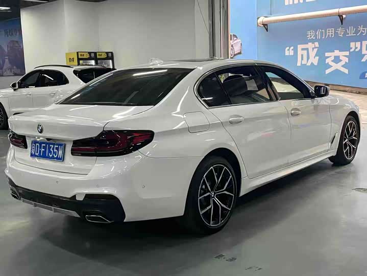 Фото 7 - BMW 5 Series