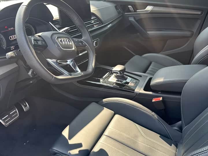 Фото 4 - Audi Q5L