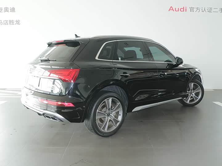 Фото 4 - Audi Q5L