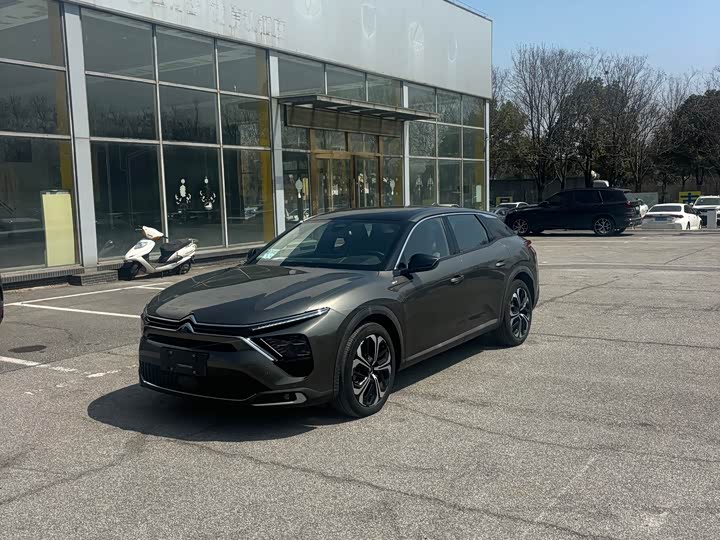 Фото 1 - Citroen C5 X