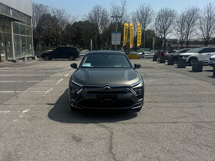 Фото 2 - Citroen C5 X