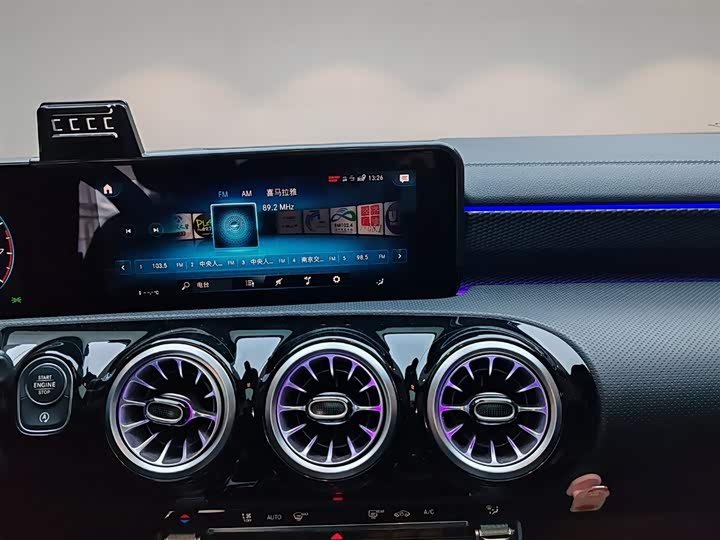 Фото 8 - Mercedes-Benz A-Class