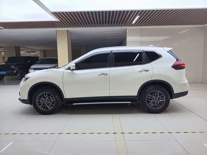 Фото 4 - Nissan X-Trail