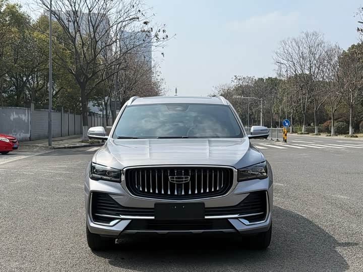 Фото 2 - Geely Monjaro