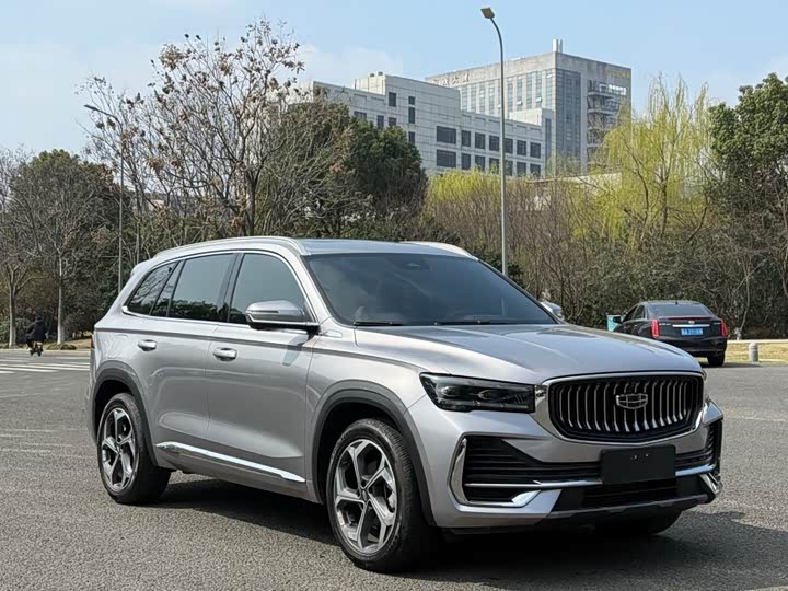 Фото 3 - Geely Monjaro