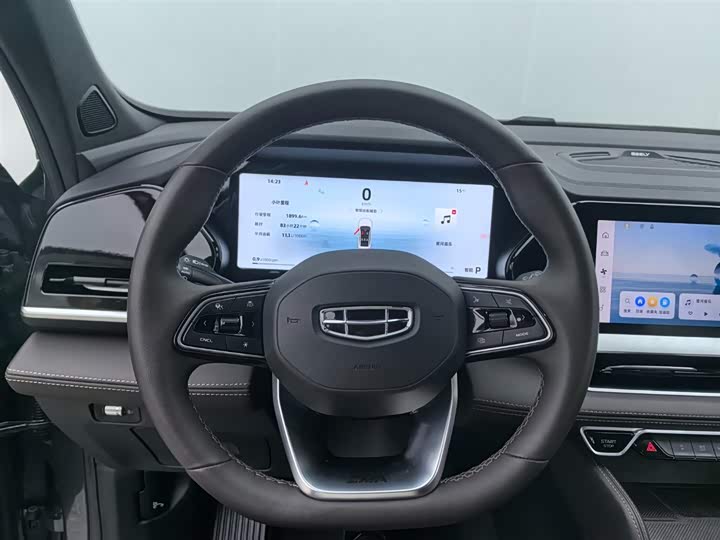 Фото 2 - Geely Monjaro