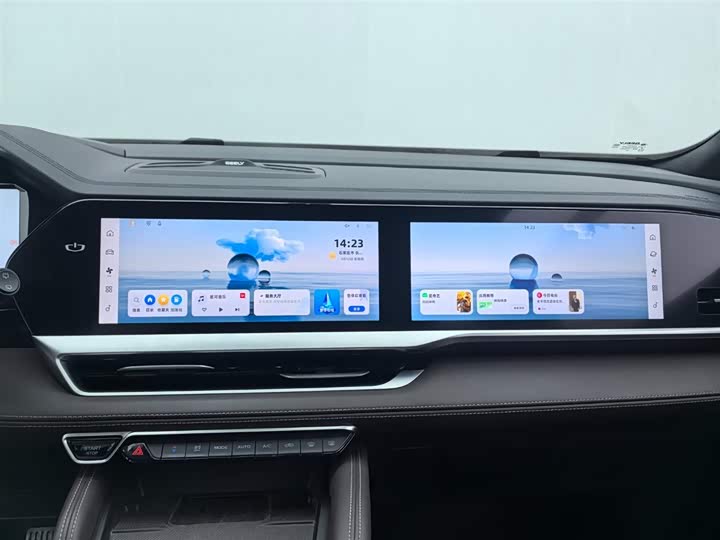 Фото 3 - Geely Monjaro