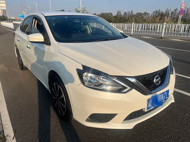 Фото 3 - Nissan Sylphy