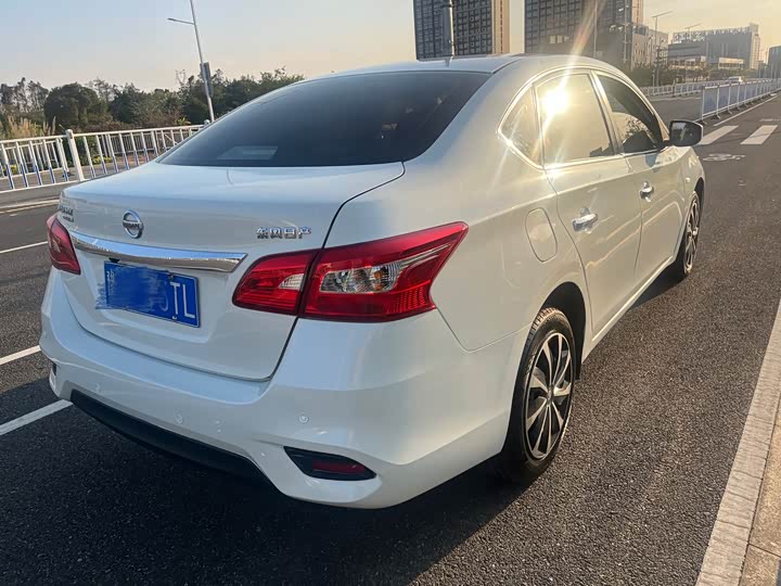 Фото 5 - Nissan Sylphy