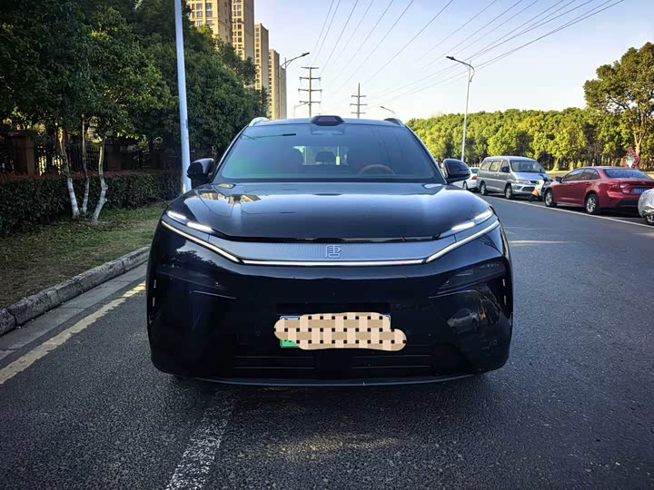 Фото 2 - BYD Tang L