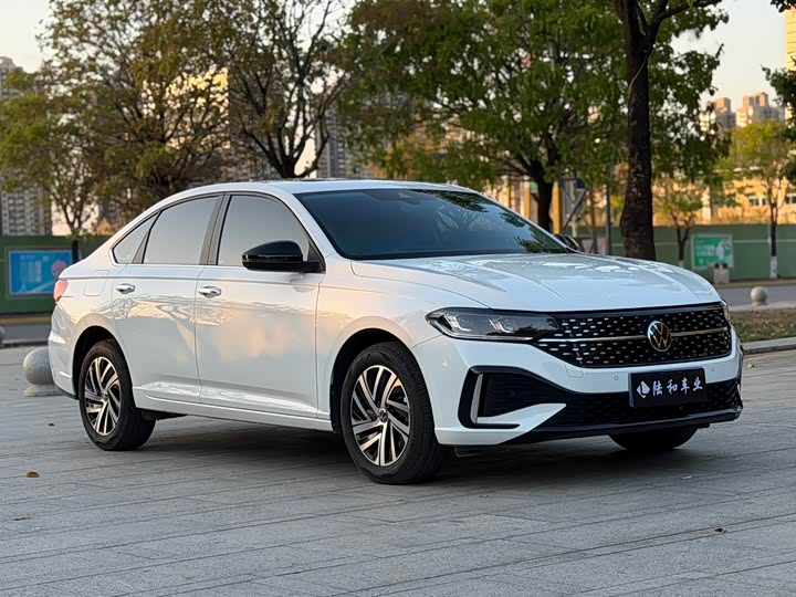 Фото 3 - Volkswagen Lavida