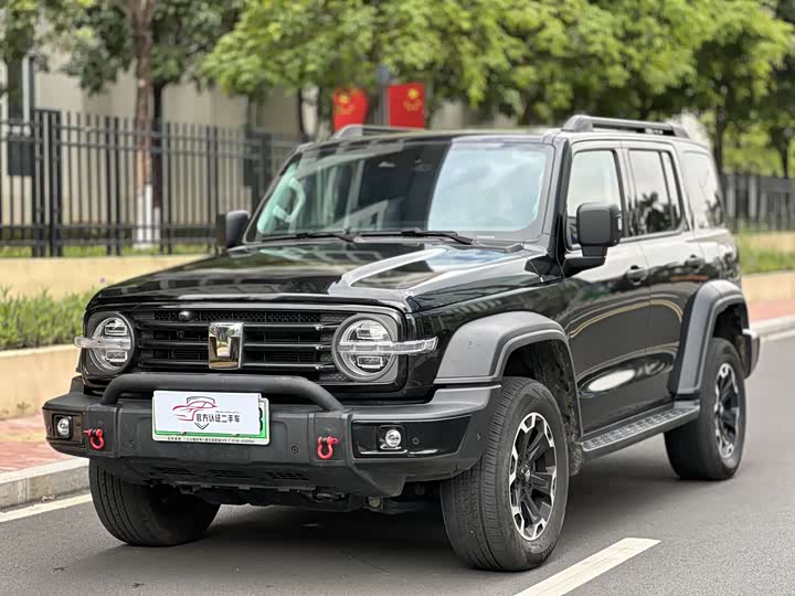 Фото 1 - Tank 300 Hybrid