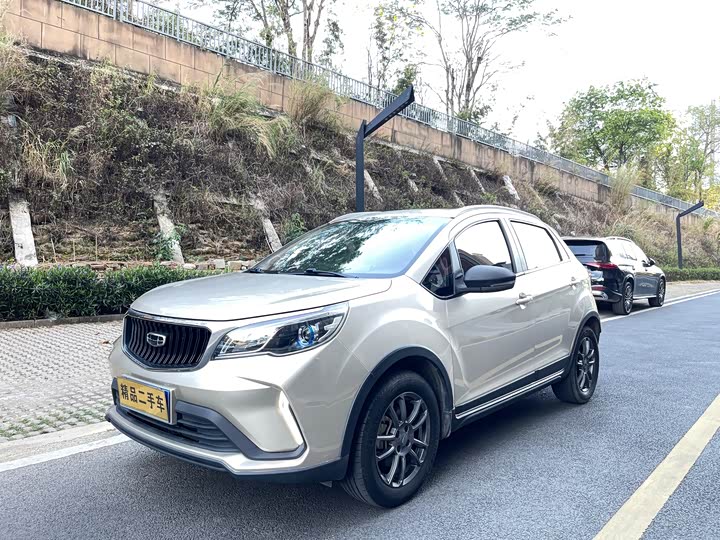 Фото 1 - Geely Vision X3