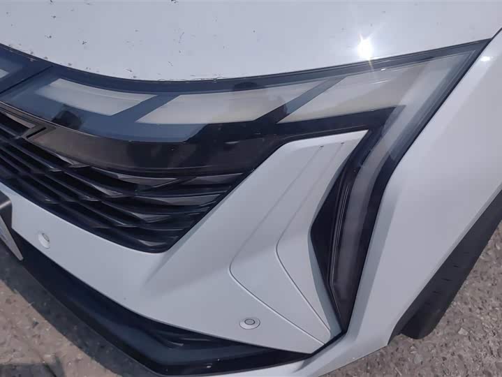 Фото 5 - Geely Atlas L