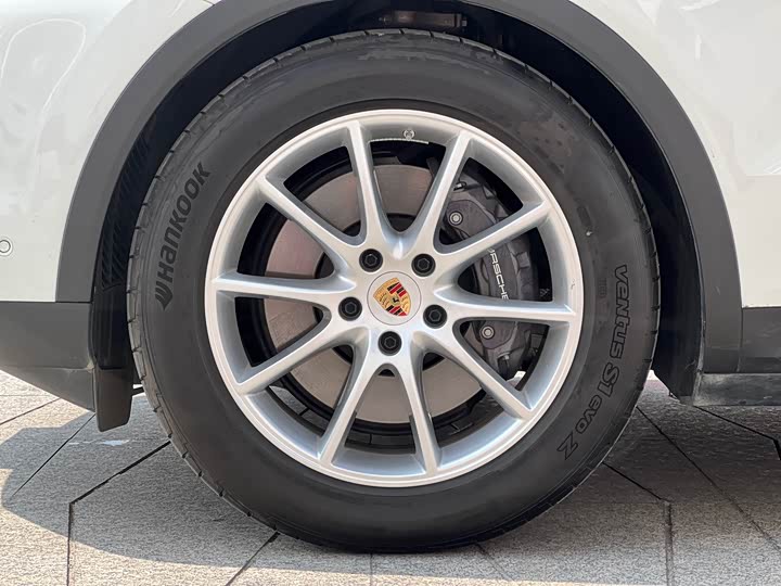 Zdjęcie 8 - Porsche Cayenne