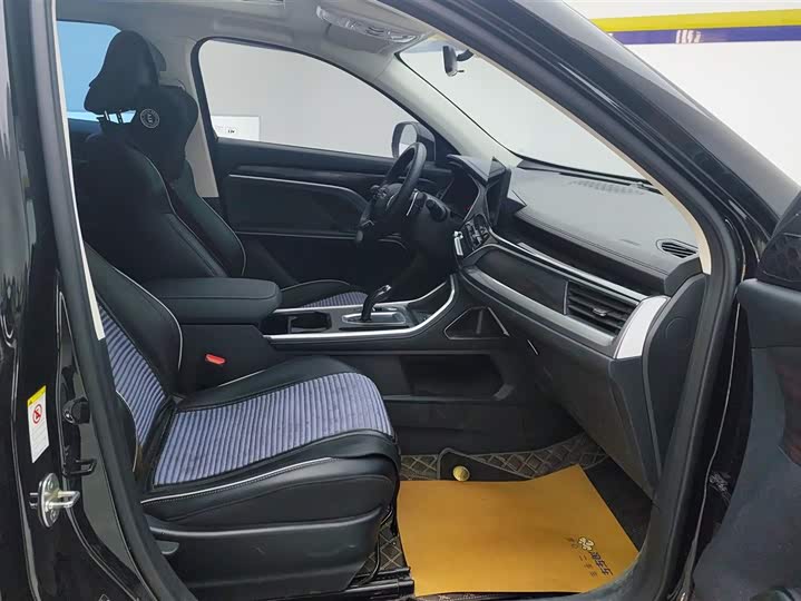 Фото 8 - Haval H6