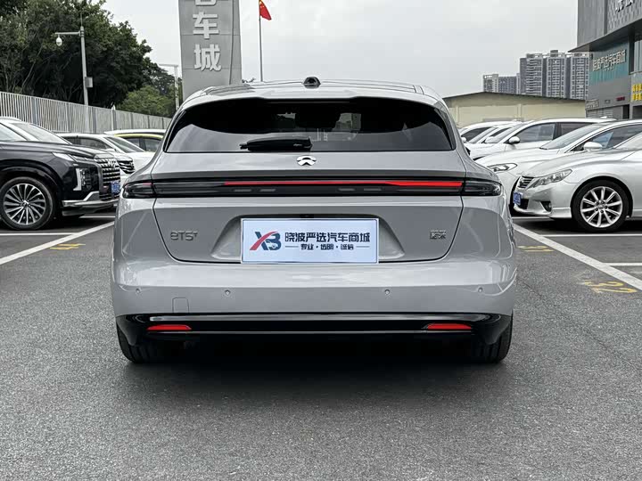 Фото 6 - Nio ET5T